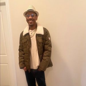 Meet your Posher, Darron